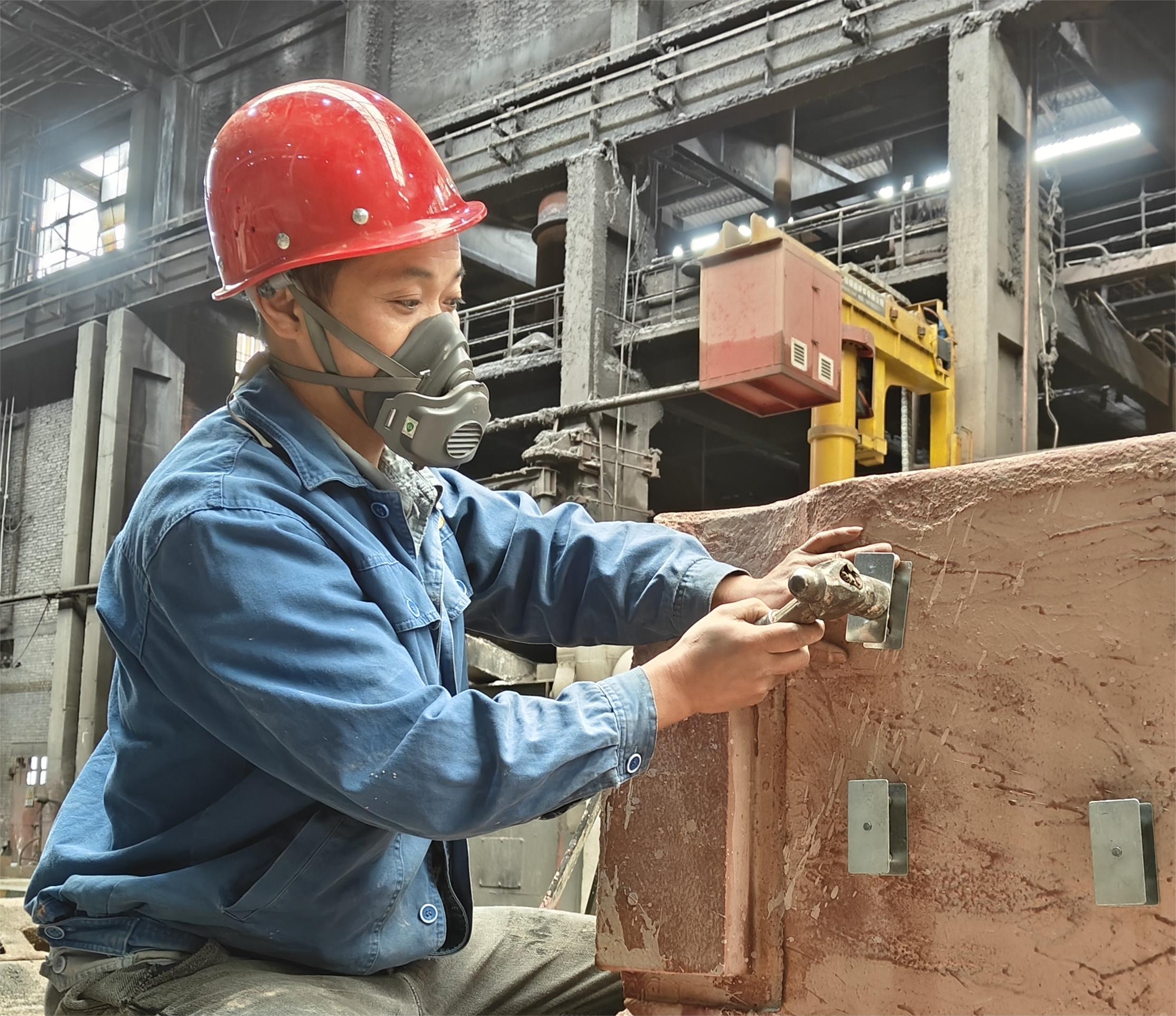 【身边模范】杨大江：专心做事创业，，，，，，，塑“造”精彩人生